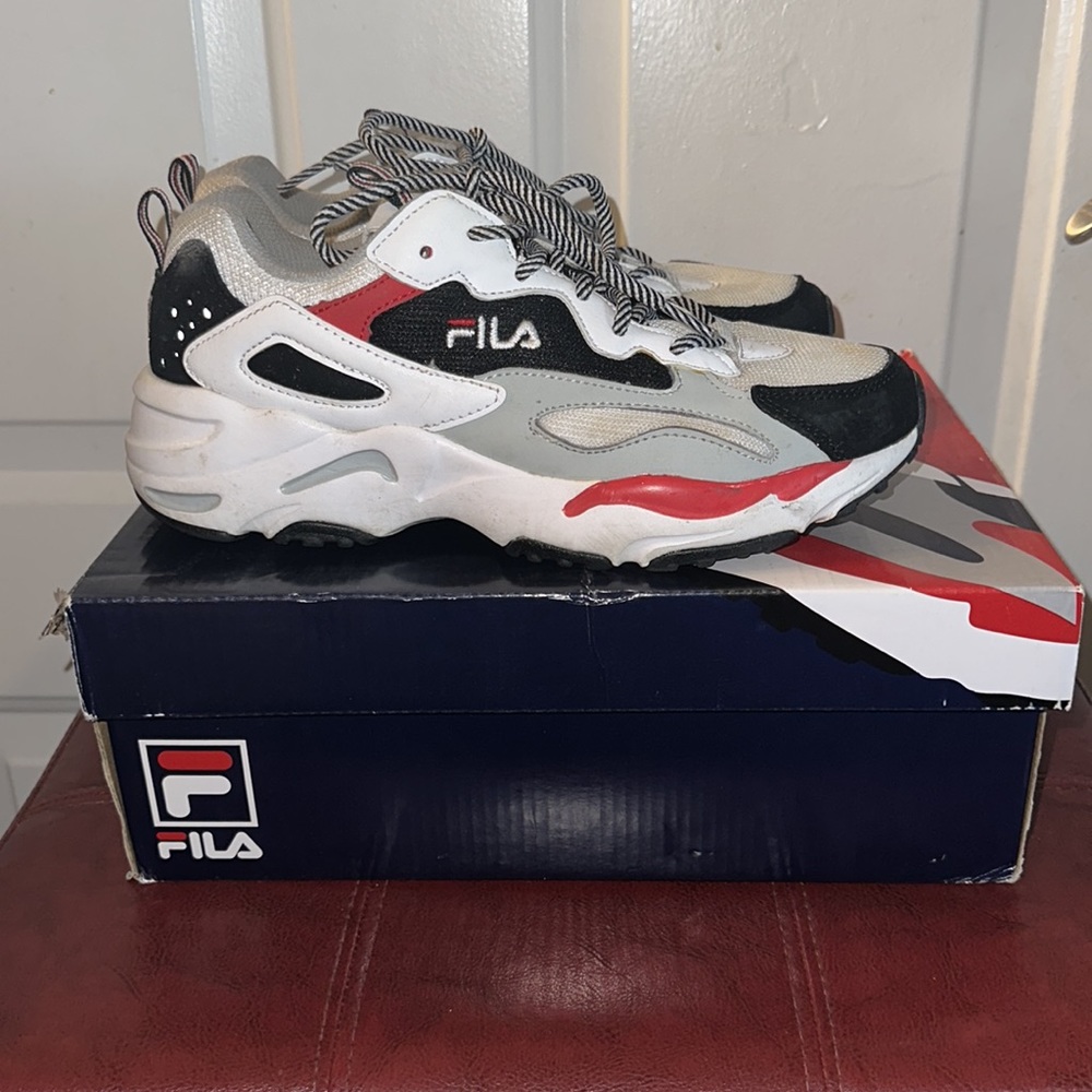 Fila - Picture 2 of 5